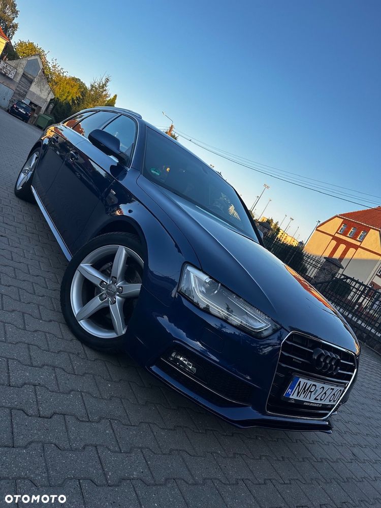 Audi A4 Avant 2.0 TDI Quattro S tronic - 25
