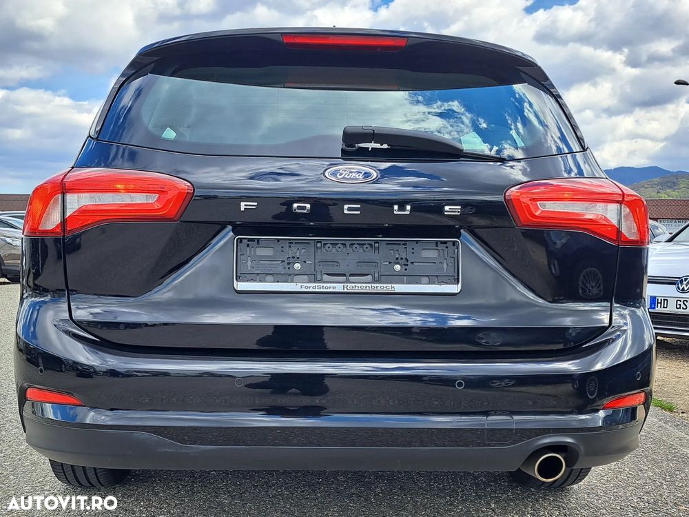 Ford Focus 1.5 EcoBlue Start-Stopp-System COOL&CONNECT - 12