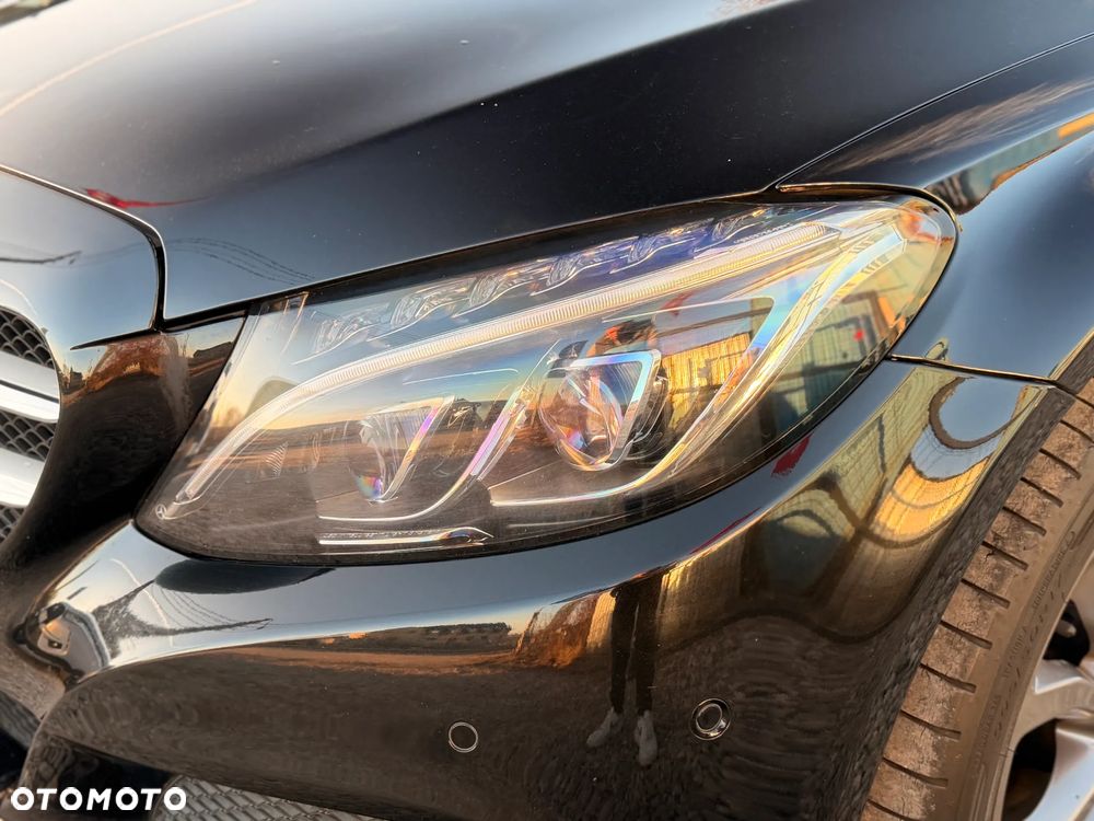 Mercedes-Benz Klasa C 200 4-Matic 7G-TRONIC - 8