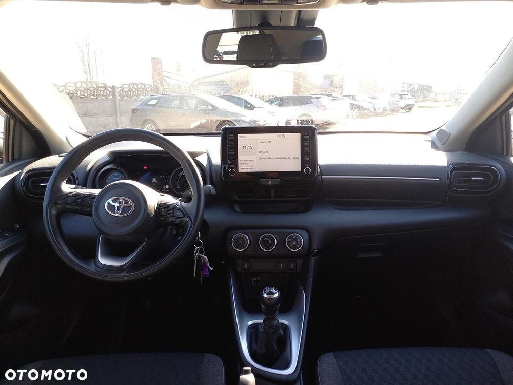 Toyota Yaris - 8