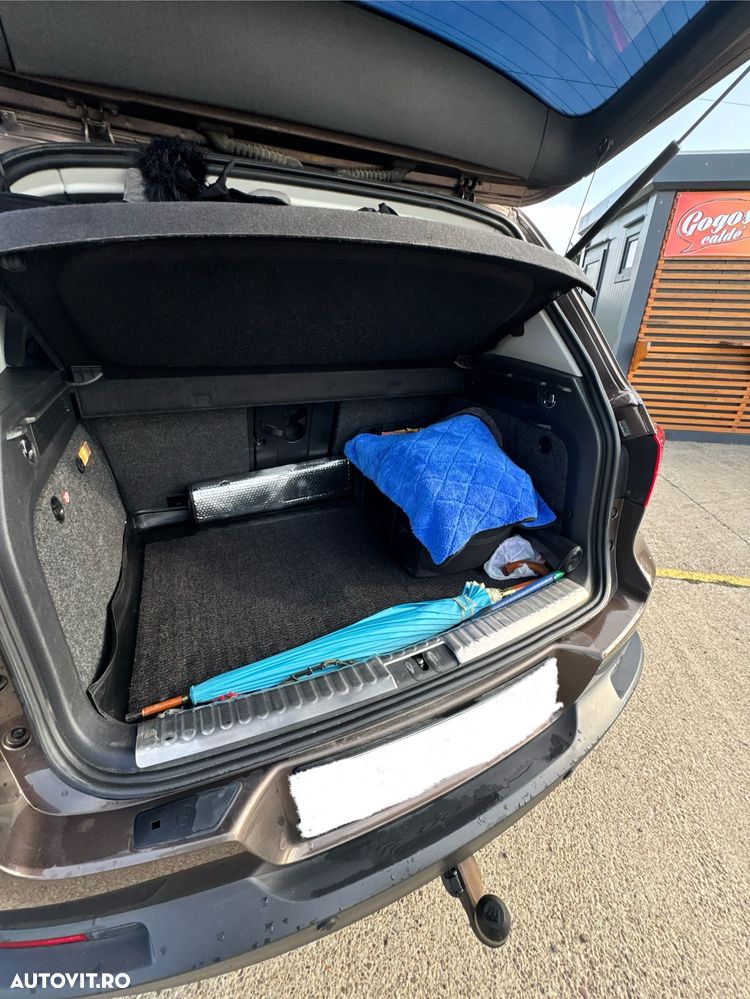 Volkswagen Tiguan 2.0 TDI DPF 4Motion BlueMotion Technology DSG Cup Sport & Style - 6