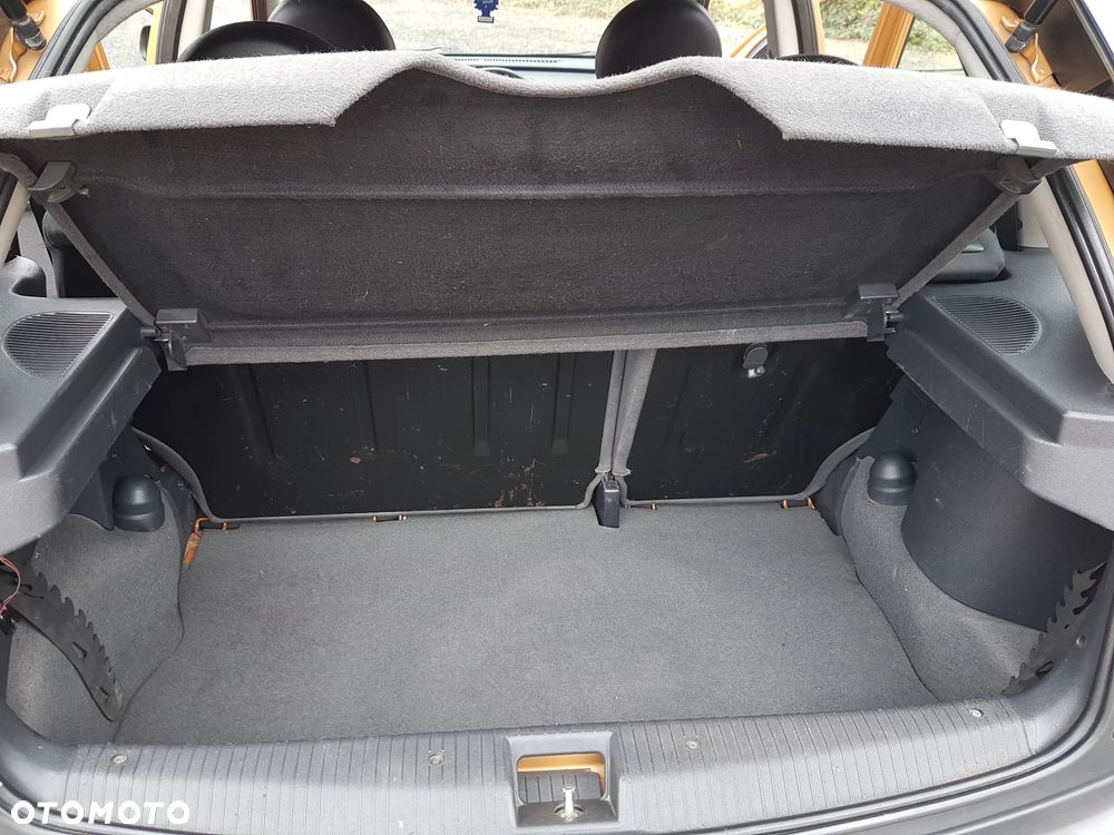 Opel Corsa 1.4 16V Enjoy - 17
