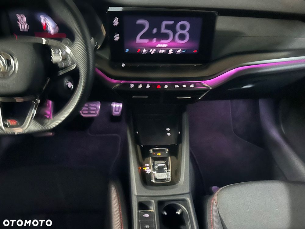 Skoda Octavia 2.0 TSI RS 245 DSG - 24