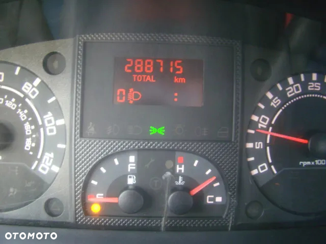 Iveco DAILY 35 C 12 3.5T 4.50M 3.5T NA HAKU - 28