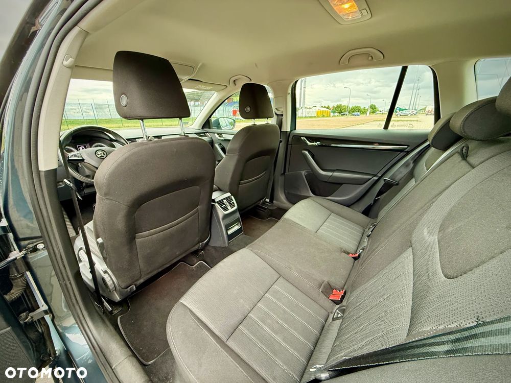 Skoda Octavia 1.5 TSI ACT Style DSG - 19