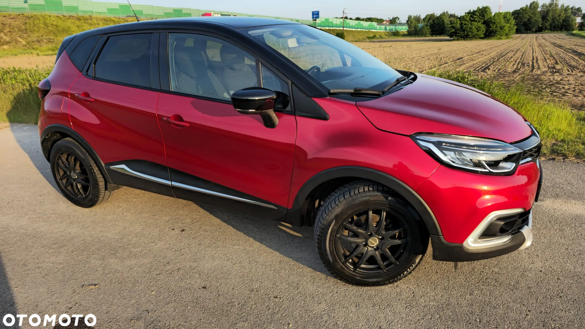 Renault Captur - 16