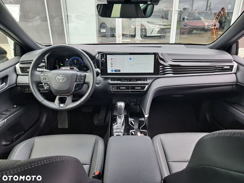 Toyota Camry - 9
