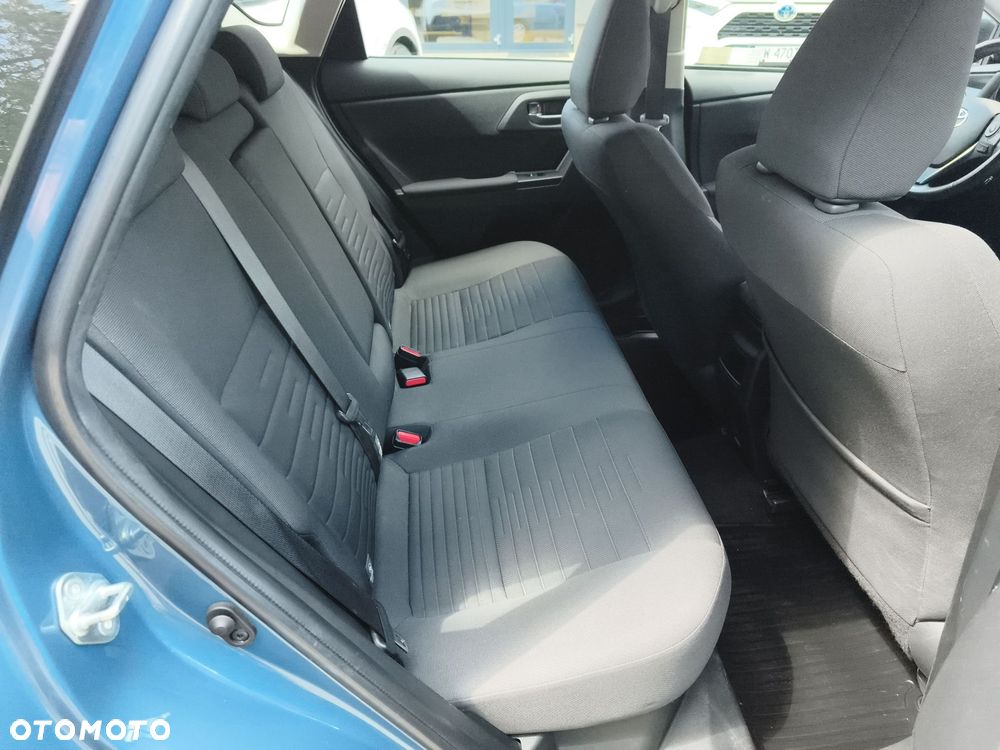 Toyota Auris - 11