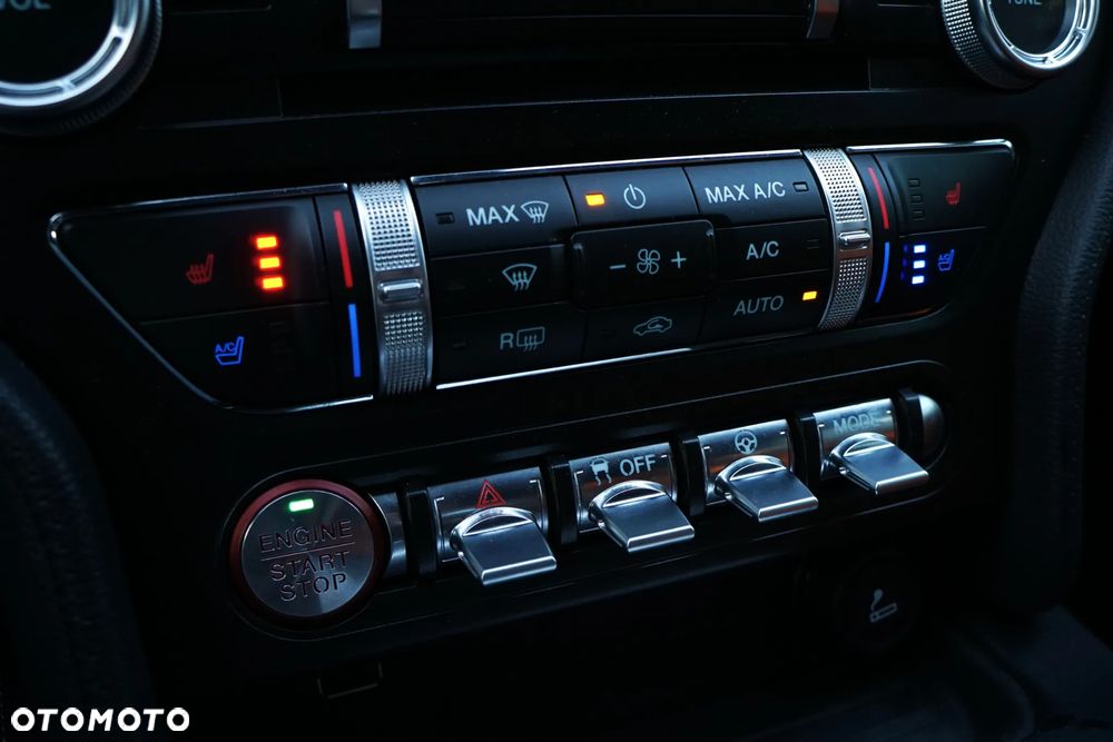 Ford Mustang 5.0 V8 GT - 29