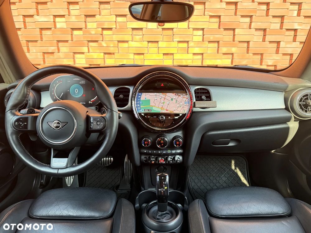 MINI John Cooper Works - 13
