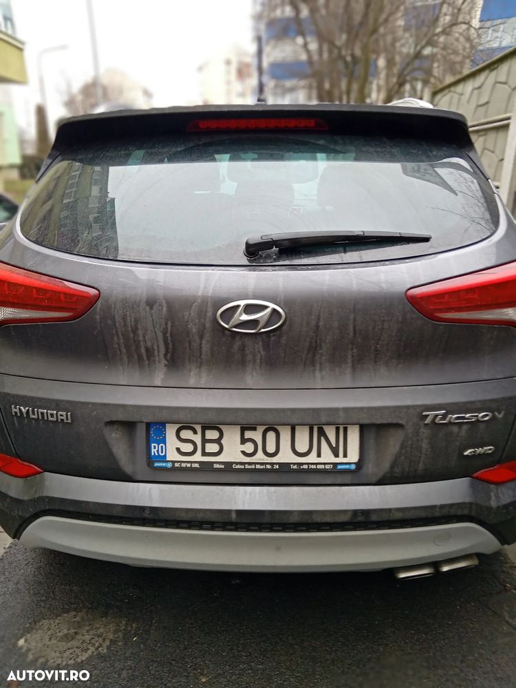Hyundai Tucson 2.0 CRDI 4WD 6MT Style - 2