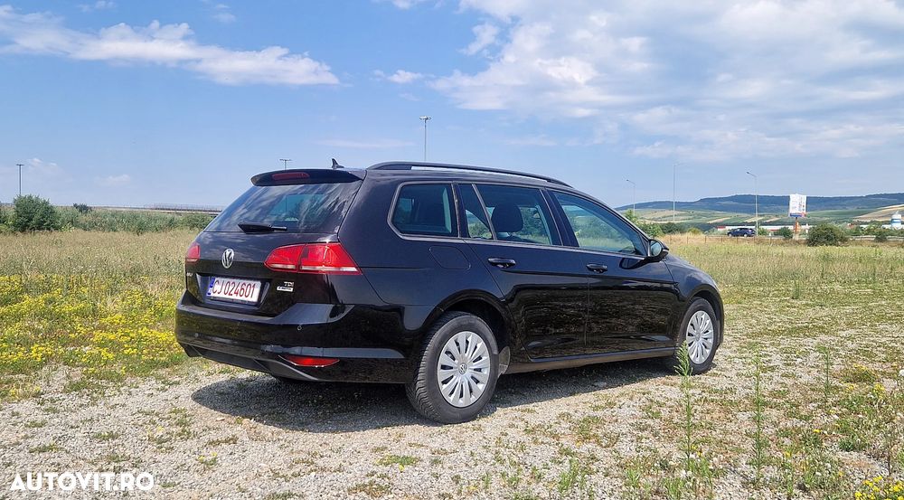 Volkswagen Golf 1.6 TDI BlueMotion Comfortline - 11