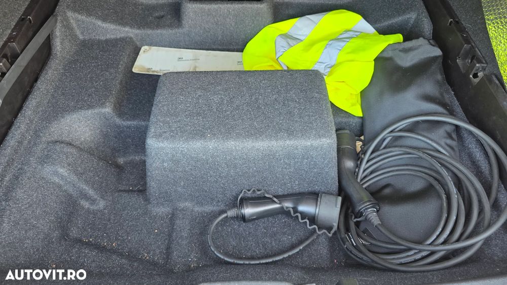 Volvo XC 40 T5 Recharge DKG RDesign - 28