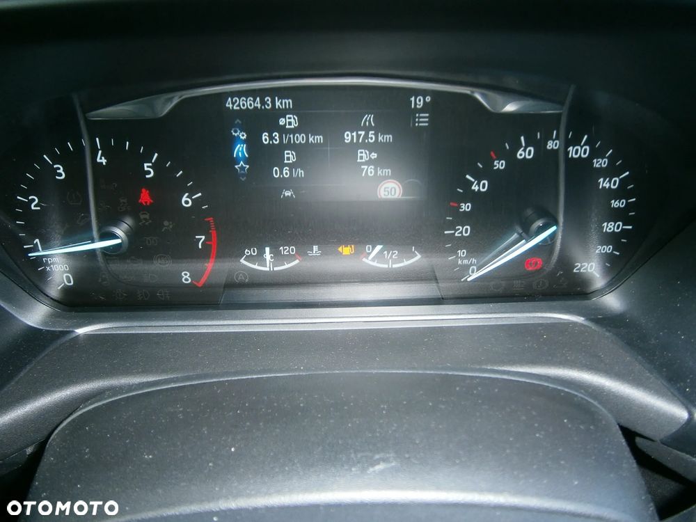 Ford Fiesta 1.0 EcoBoost S&S TITANIUM - 34