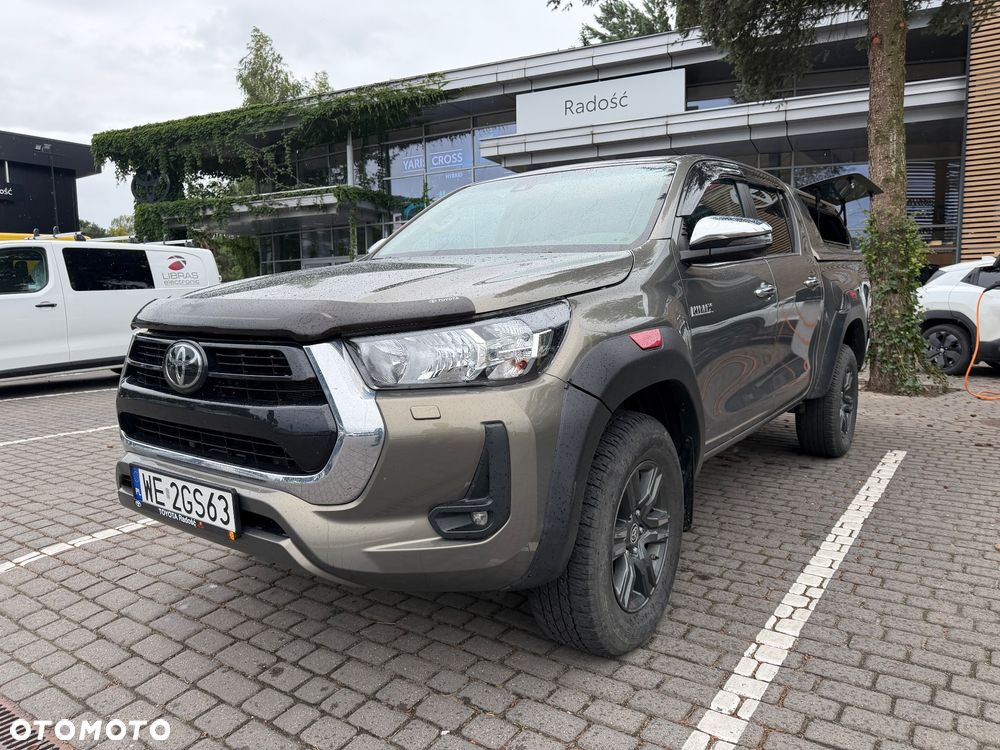 Toyota Hilux - 1