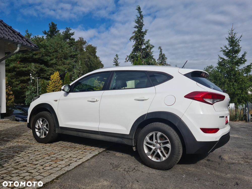 Hyundai Tucson 1.7 CRDI BlueDrive Classic 2WD - 19