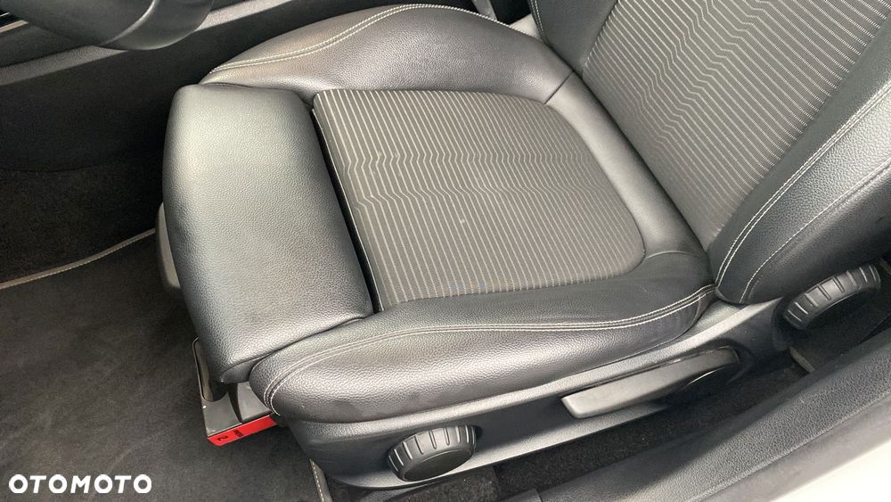 Mercedes-Benz Klasa A 200 d Progressive 8G-DCT - 16