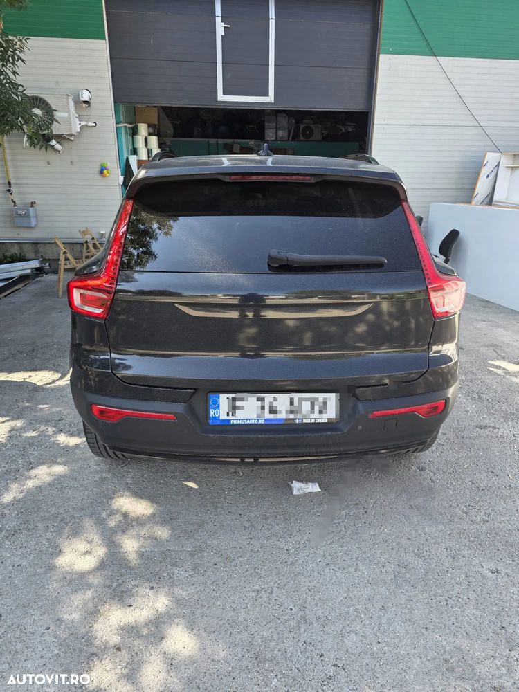 Volvo XC 40 - 3