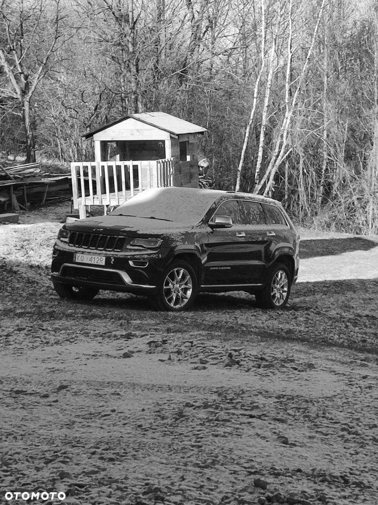 Jeep Grand Cherokee - 1