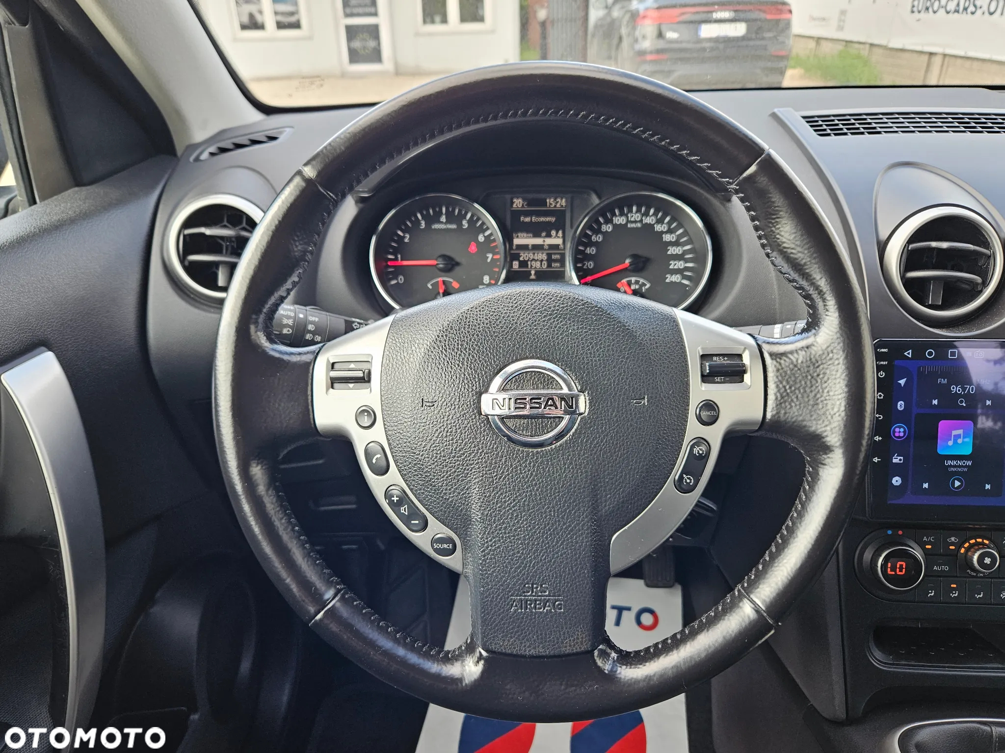 Nissan Qashqai 2.0 4x4 Acenta - 25