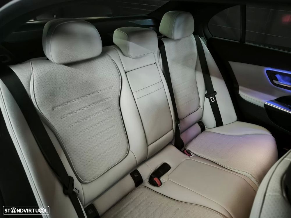 Mercedes-Benz C 300 d AMG Line - 28