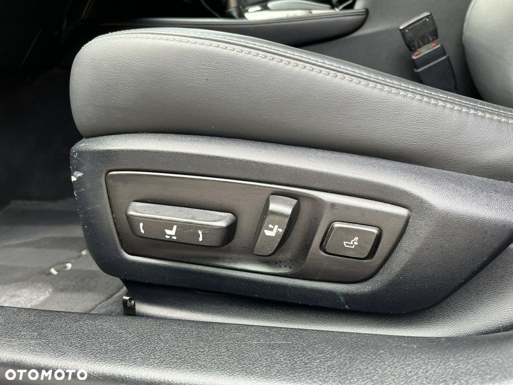 Lexus GS 200t / 300 Elegance - 29