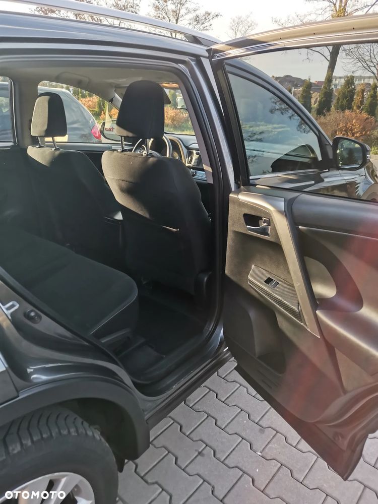 Toyota RAV4 2.2 D-4D Premium - 22