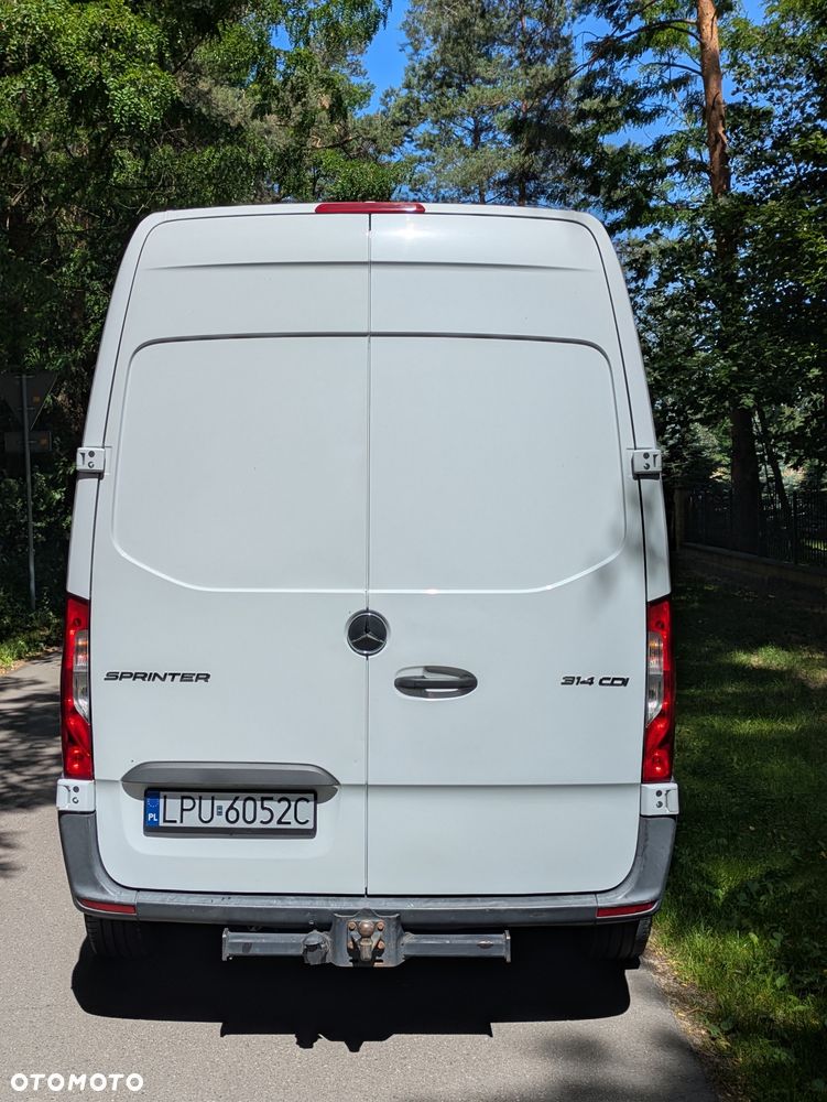 Mercedes-Benz Sprinter - 6