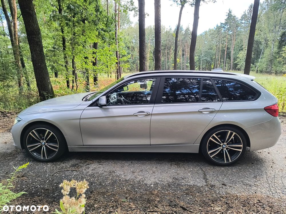 BMW Seria 3 320d xDrive - 4