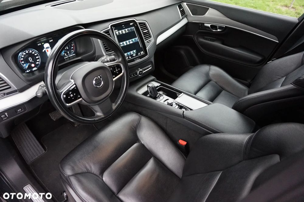 Volvo XC 90 - 15
