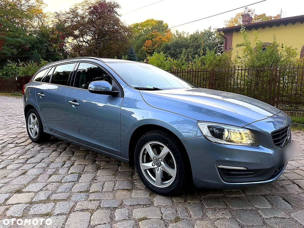 Volvo V60 D3 Momentum - 22
