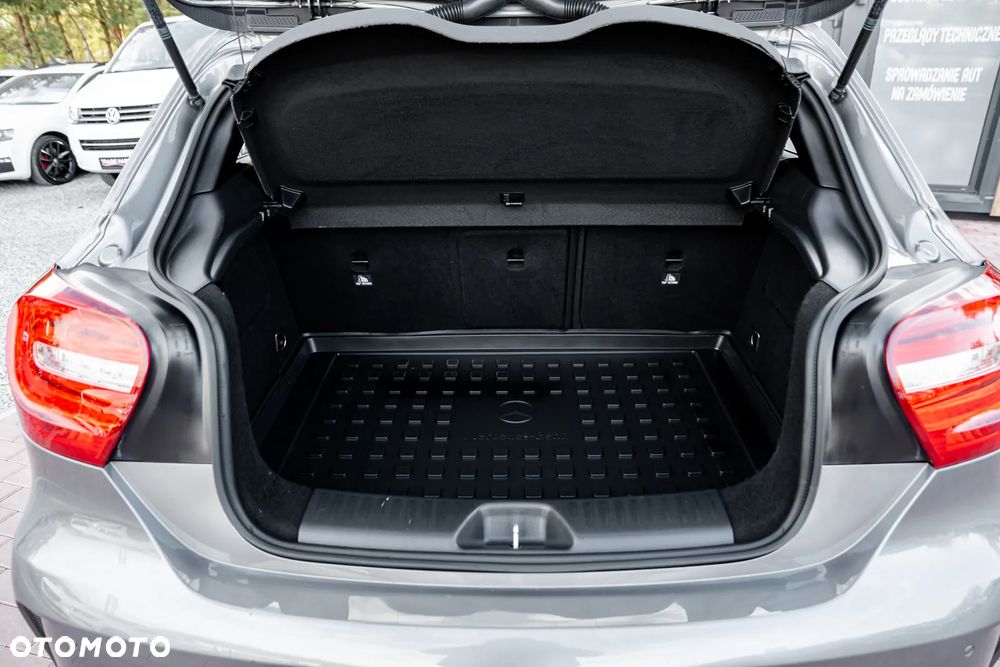 Mercedes-Benz Klasa A 220 4Matic 7G-DCT AMG Line - 22
