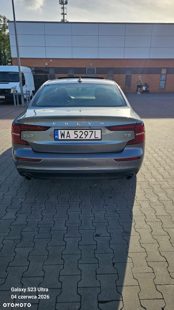 Volvo S60 T5 Momentum Pro - 7