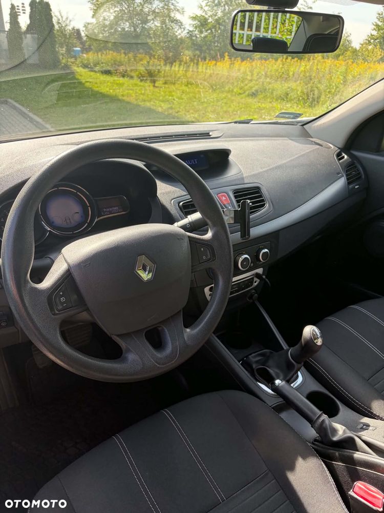 Renault Fluence 1.6 16V Life - 10