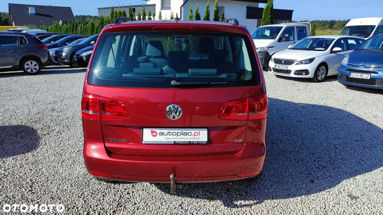 Volkswagen Touran - 17