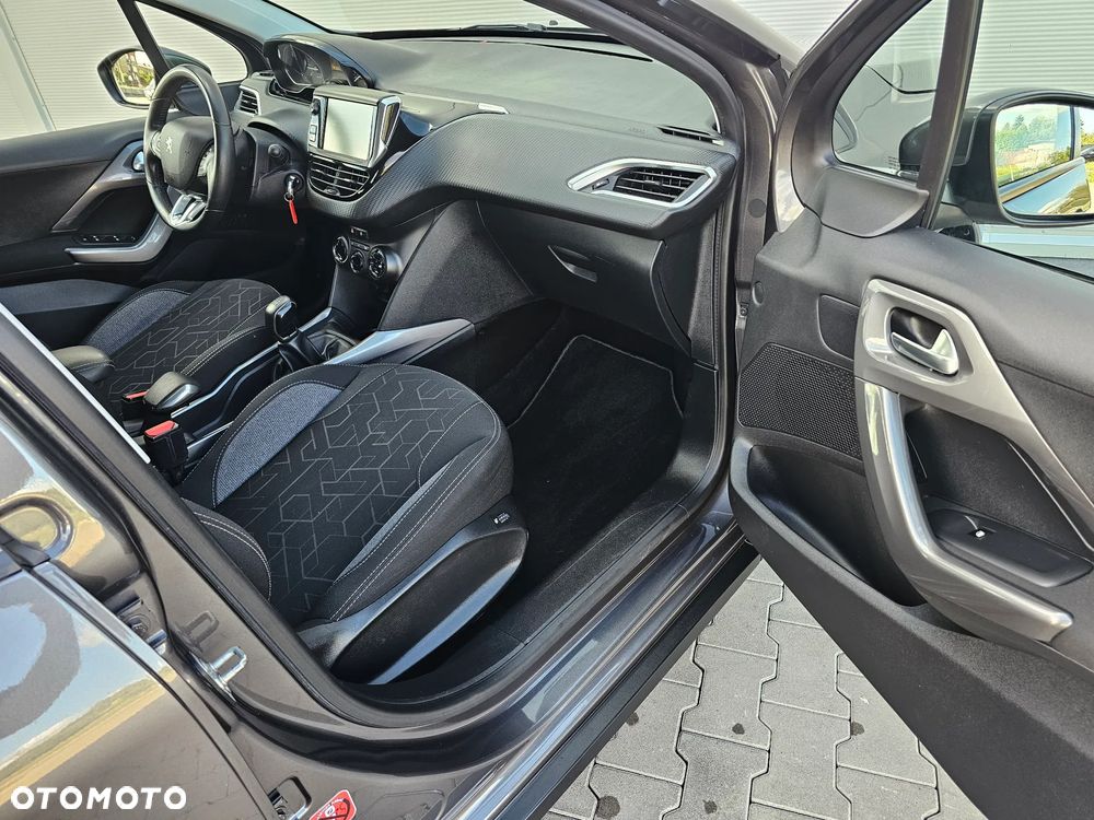 Peugeot 2008 PureTech 82 Style - 35