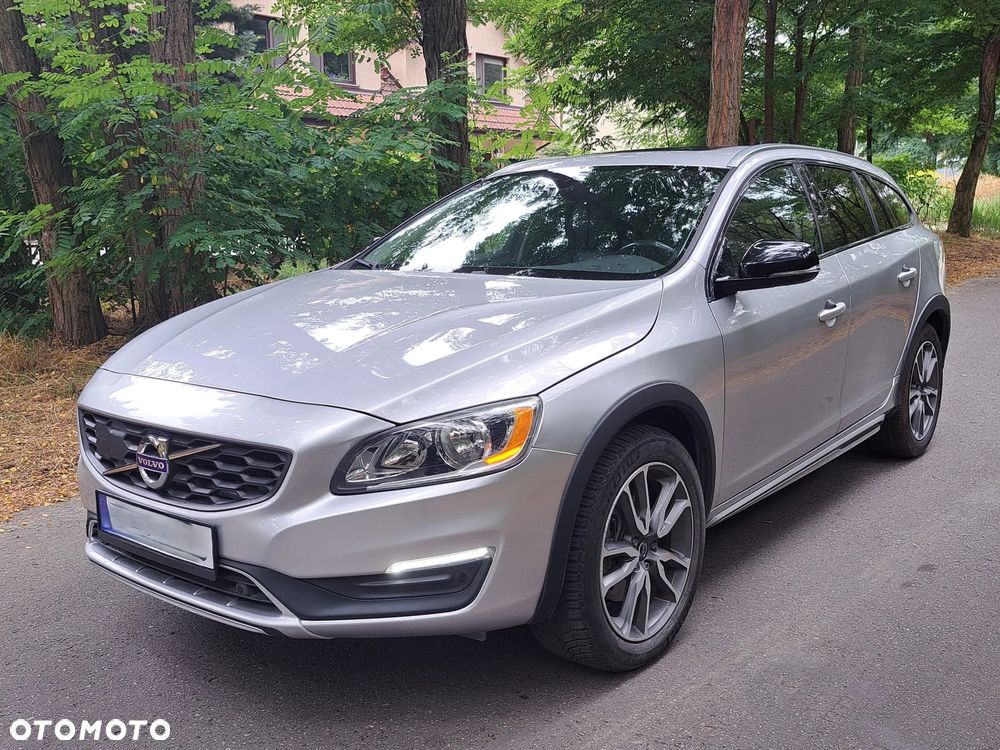 Volvo V60 Cross Country T5 AWD Geartronic Summum - 1