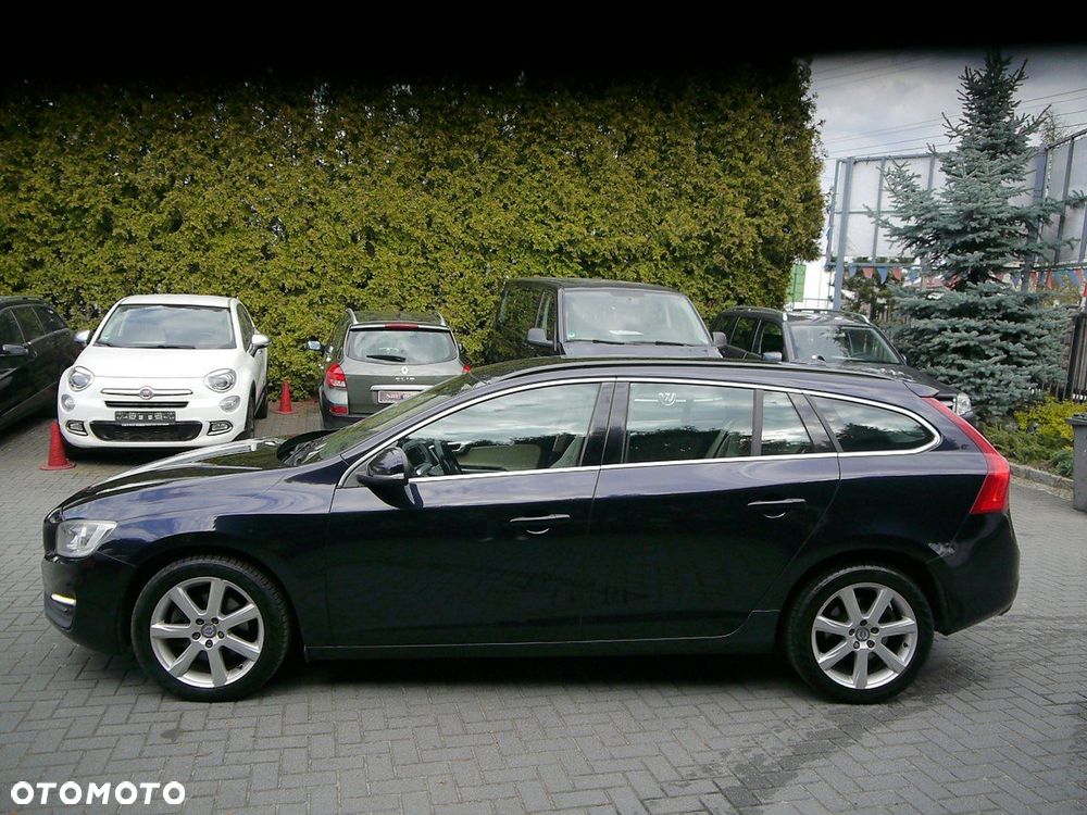 Volvo V60 D2 Drive-E Momentum - 10