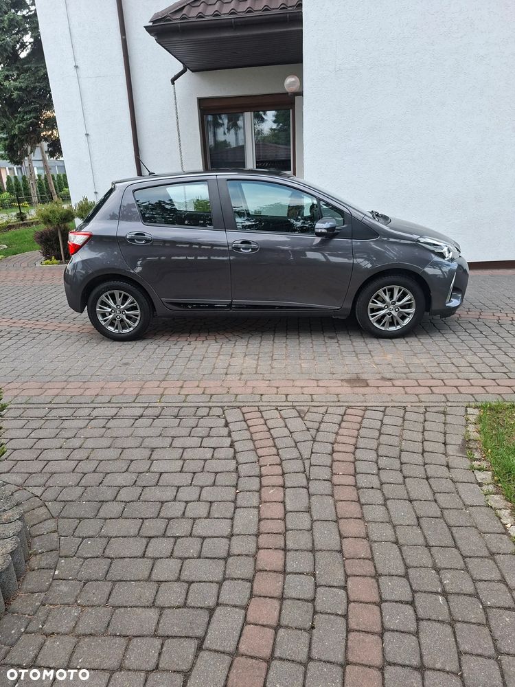 Toyota Yaris 1.5 Premium - 6