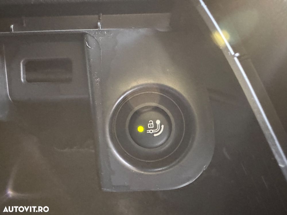 BMW X3 xDrive20i AT xLine - 20