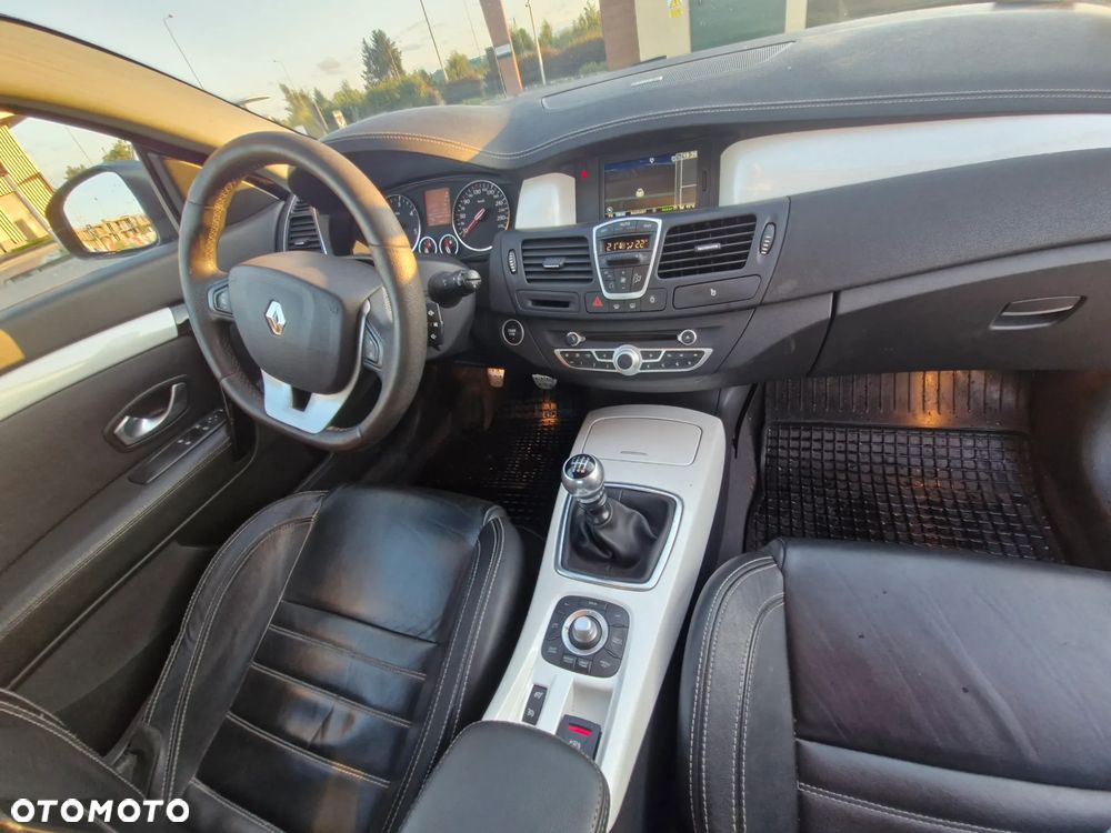 Renault Laguna 2.0 dCi Monaco GP - 14