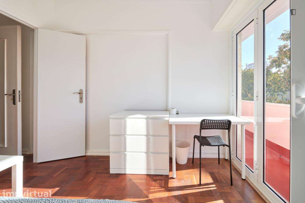 Quarto - localizado em Entrecampos Lisbon - Grande imagem: 5/23
