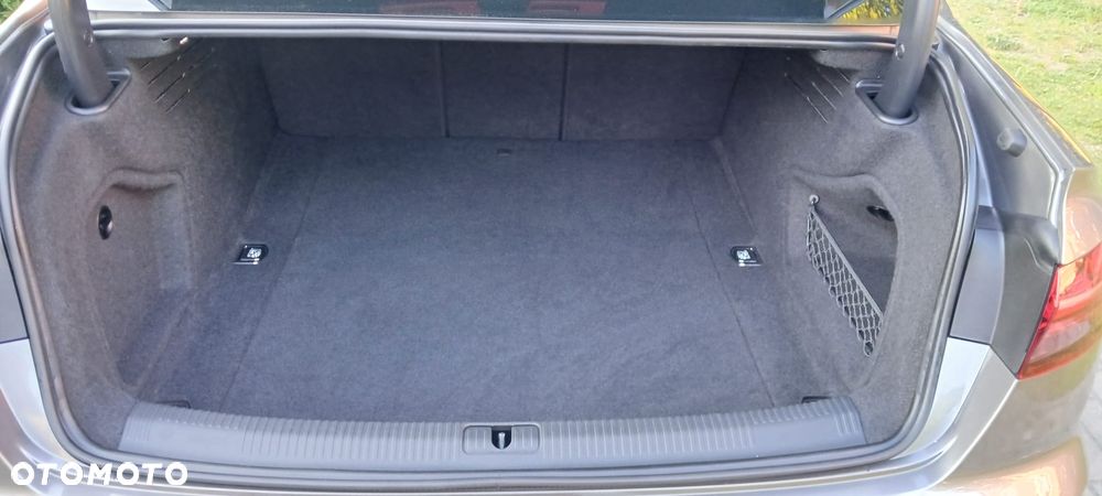 Audi A4 Limousine 30 TDI S tronic - 24