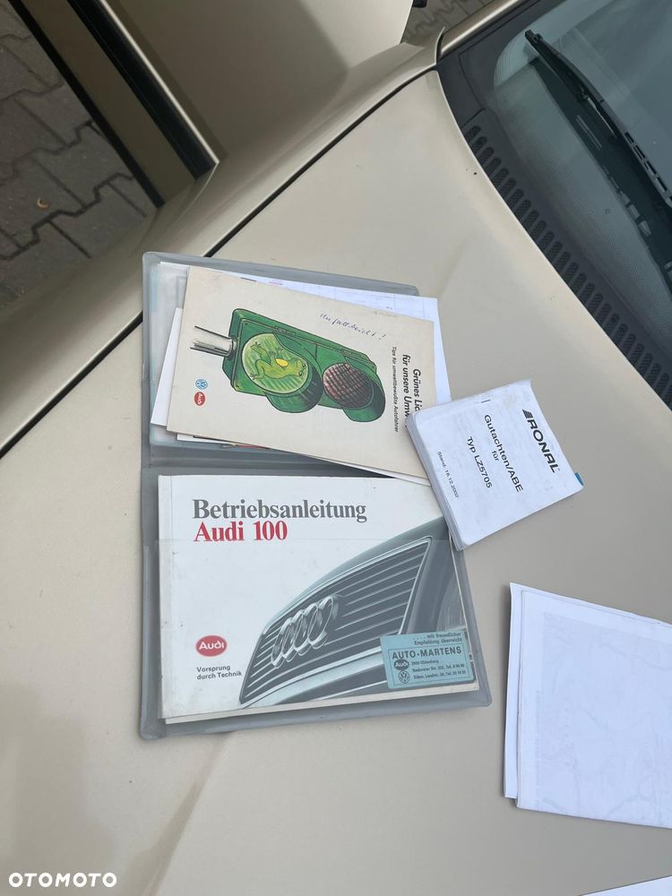 Audi 100 2.0 E - 21