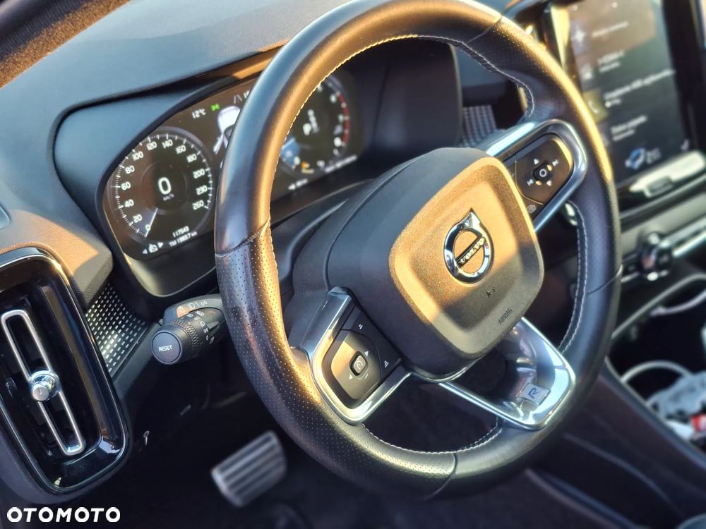 Volvo XC 40 T4 R-Design - 20