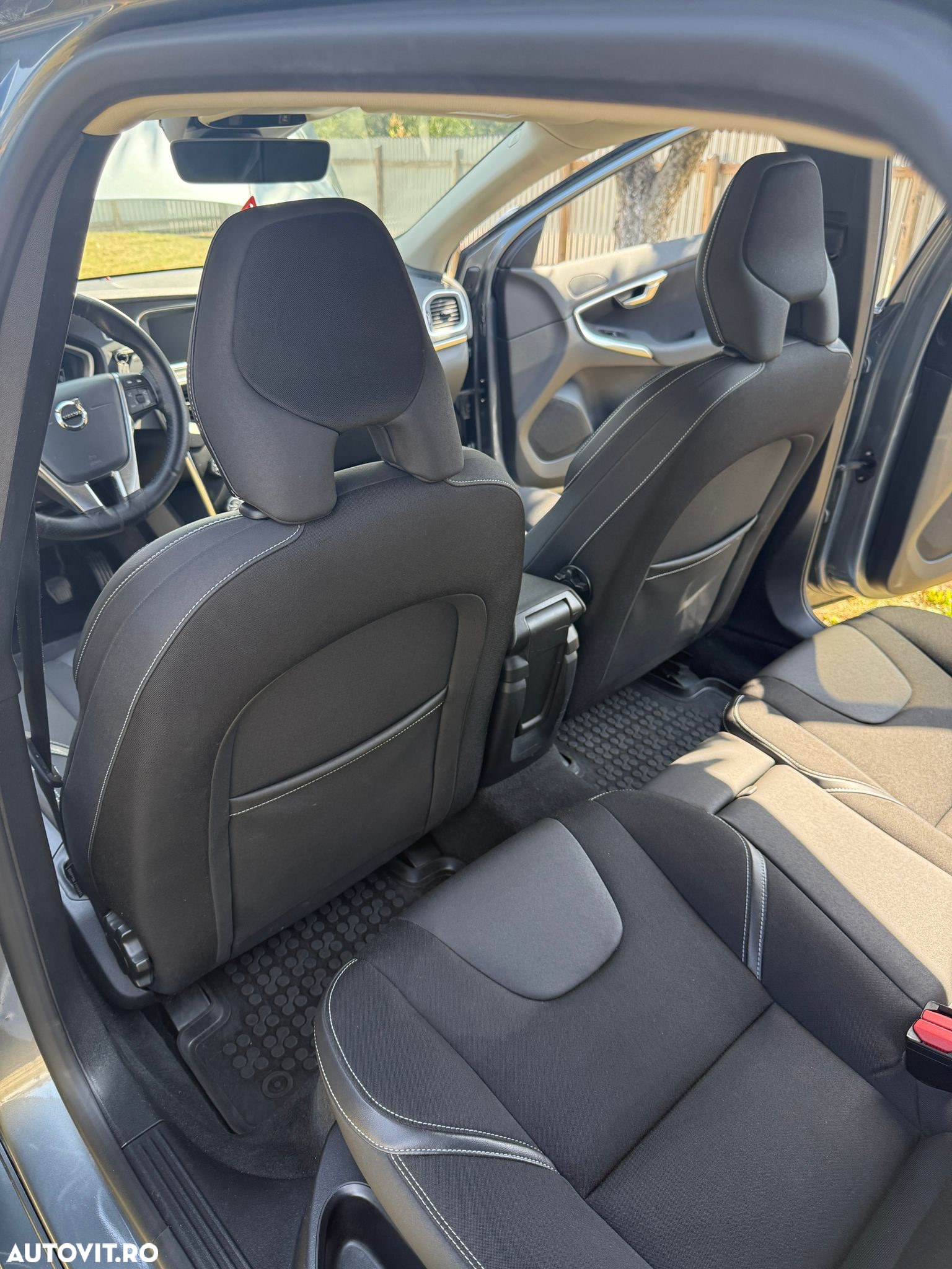 Volvo V40 D2 Momentum - 7
