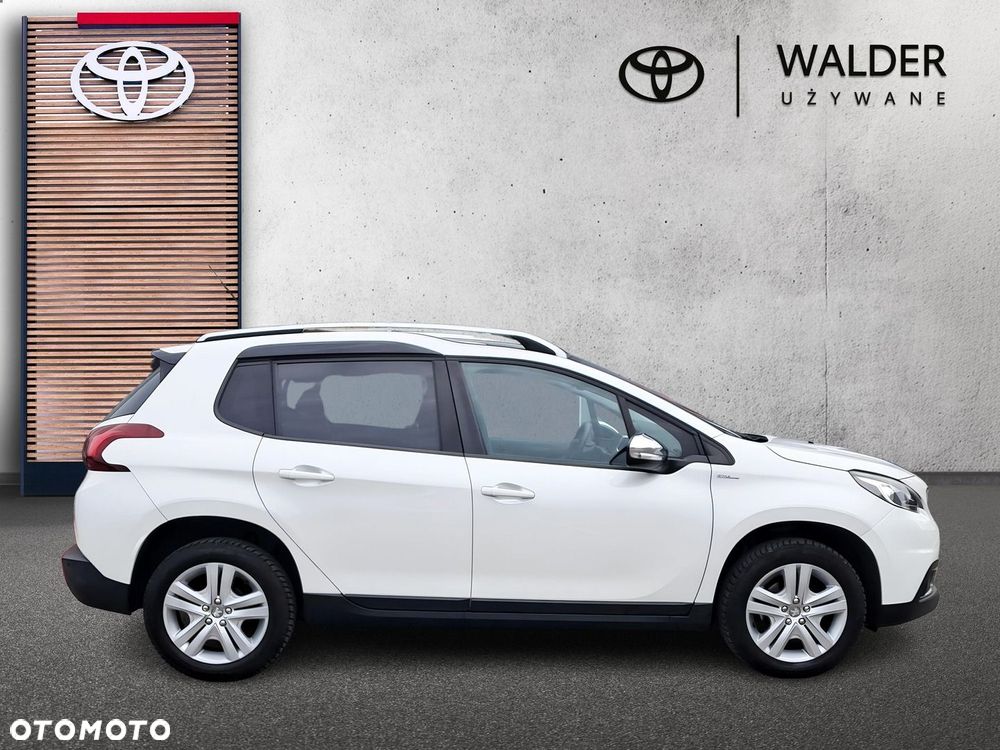 Peugeot 2008 1.2 Pure Tech Style S&S - 7