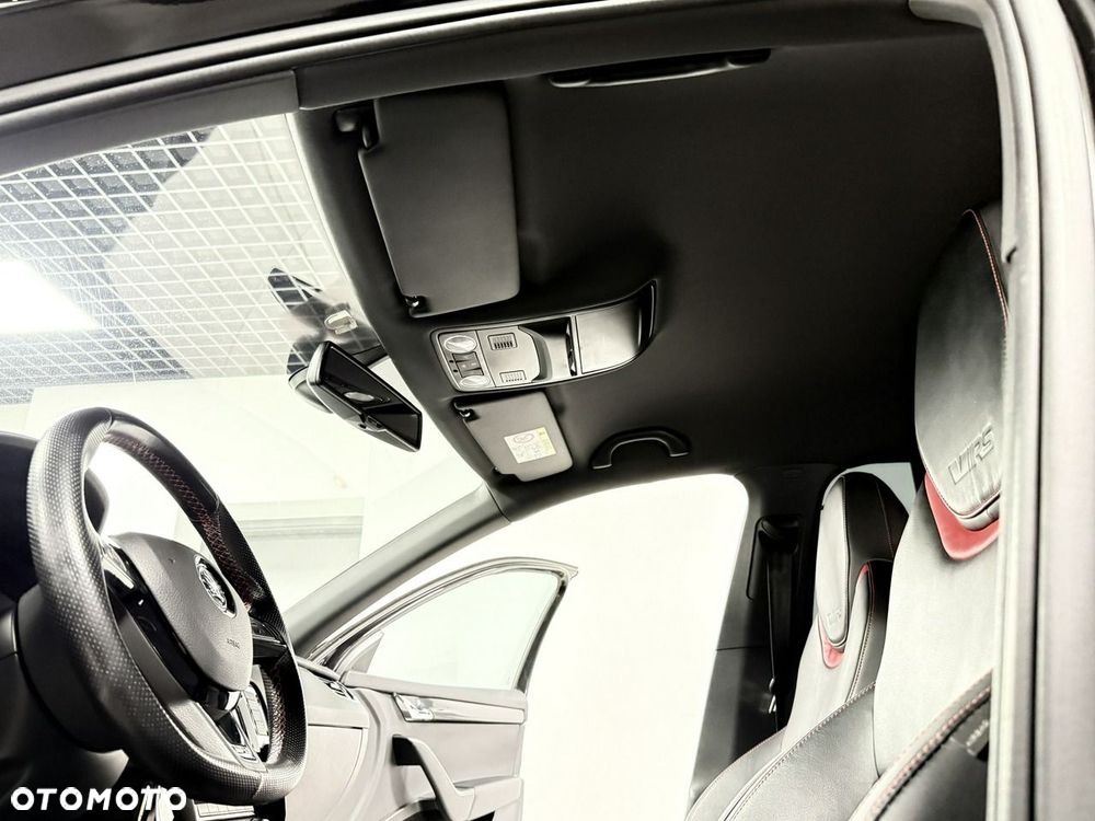 Skoda Octavia 2.0 TDI RS - 24