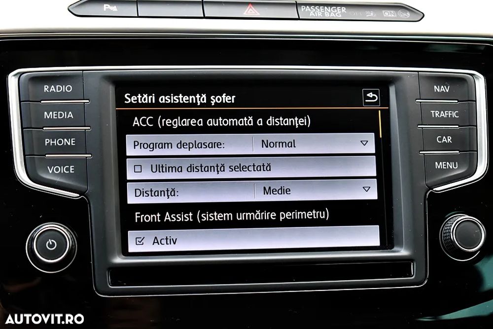 Volkswagen Passat Variant 2.0 TDI DSG (BlueMotion Technology) Highline - 28