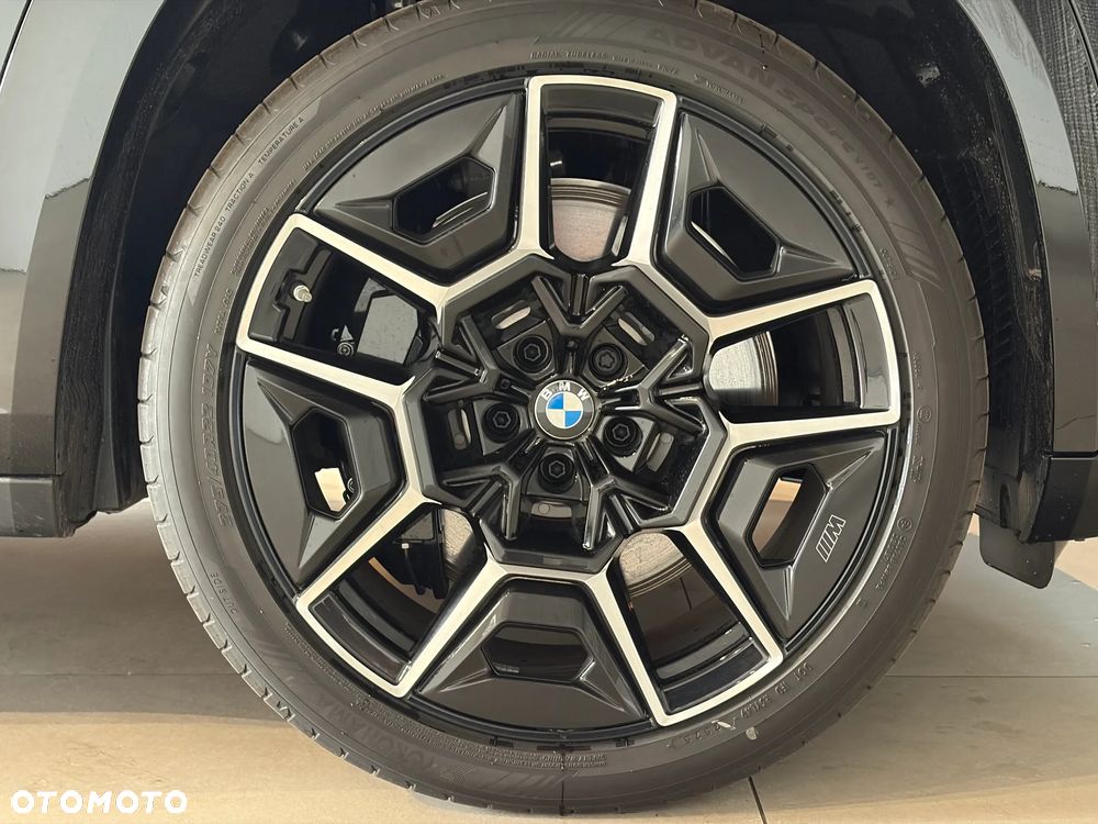 BMW XM - 17